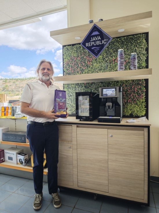 Java republic coffee corner en estación de servicio